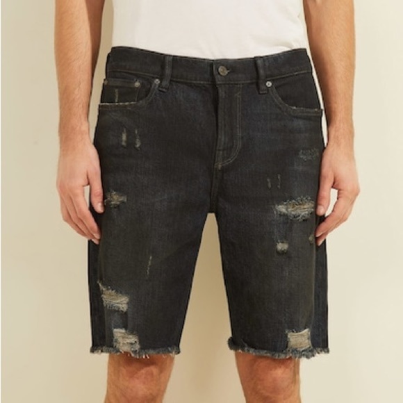 New GUESS Skinny fit denim shorts with jagged details SZ 31 - Picture 1 of 13